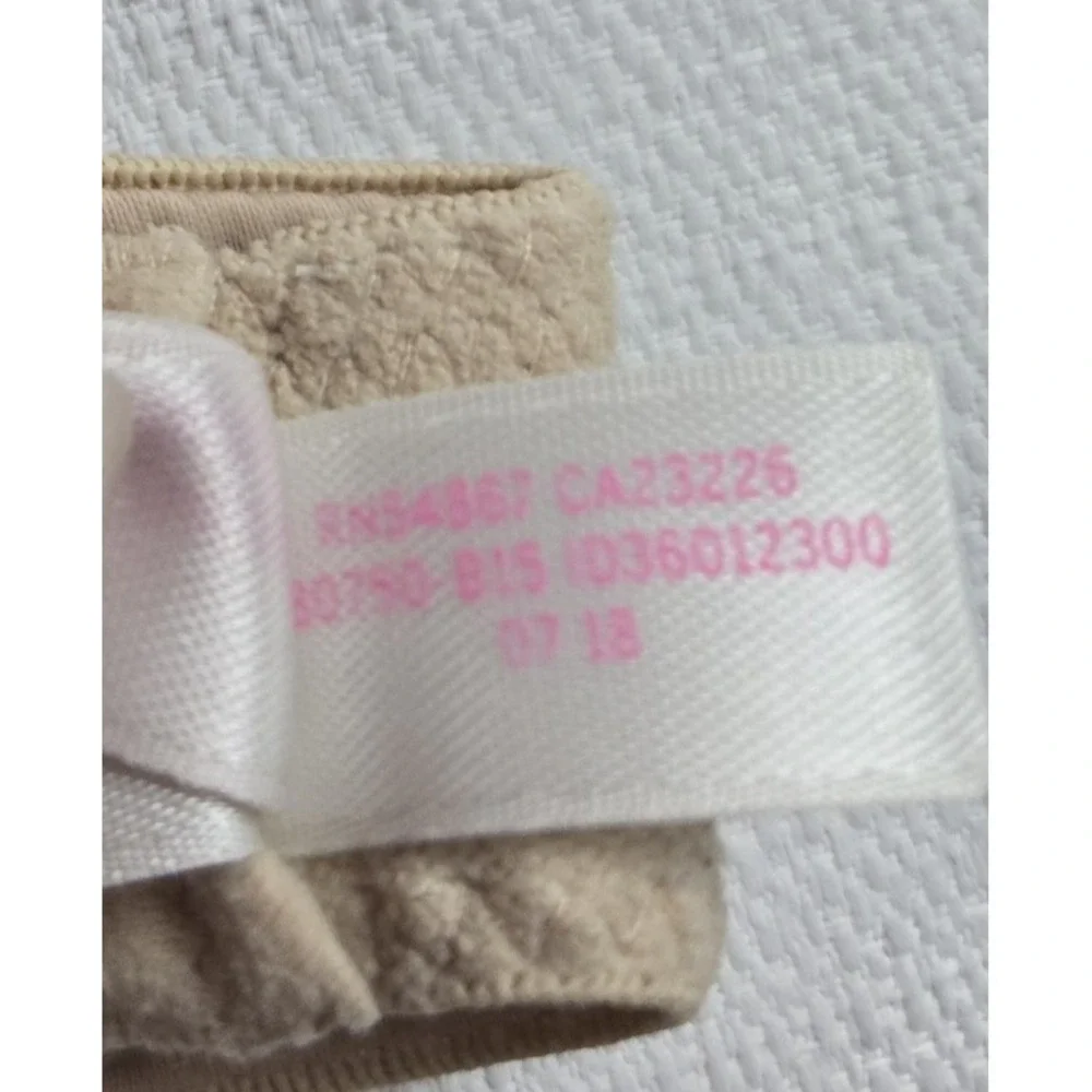 Victoria's Secret‎ PINK -Beige Underwire  Bra Wear Everywhere Lightly Lined 32C